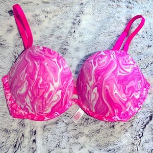 PINK BRA BRAND NEW NEVER WORN